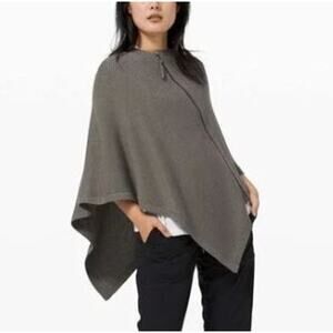 Lululemon On the Go Poncho Knit Sweater Zip One Size Gray